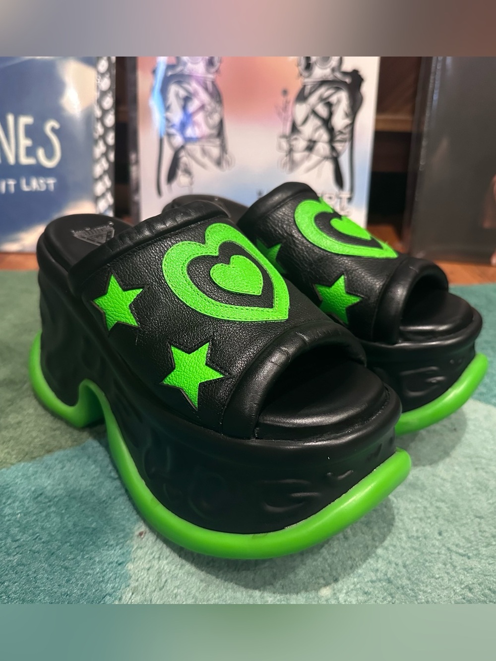 Fluevog NEARLY NEW Angelica Coreena green/black star/heart mega platform slide-8